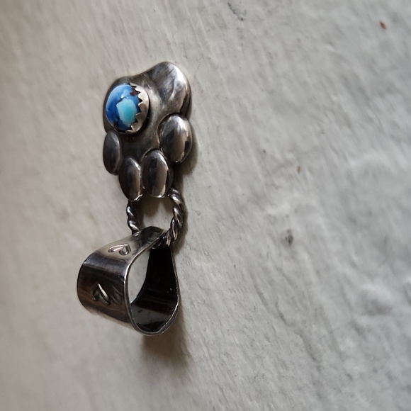 Adorable NWOT Golden Hills Turquoise Dog Paw Pendant πβ₯οΈ πΎ - Picture 4 of 10